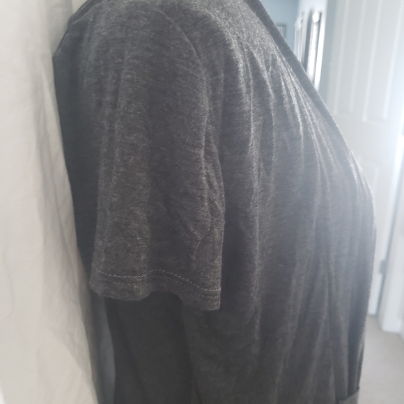 3for$30 1 piece that looks like 2 pieces - Picture 4 of 5